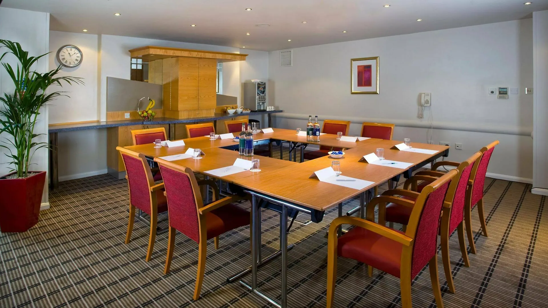 Holiday Inn Express Bath By Ihg 3*,